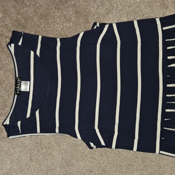 Venus Maxi Dress - Picture 3 of 6